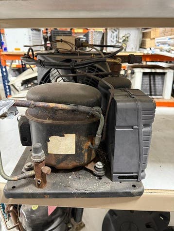 Lunite Koelmotor - CAE9460Z - R404A - 875watt, Gebruikt