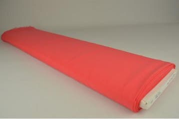 Koraalroze chiffon stof  - 15 of 50 meter rol, 120 cm of meer, Ophalen of Verzenden, Roze, Polyester