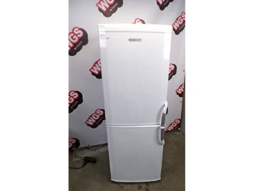 Beko koel-vriescombinatie - tweedehands - 145L koeling 62L, Verzenden, Zo goed als nieuw