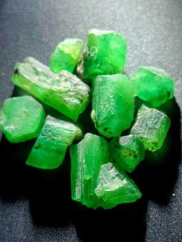 Smaragd Ruw- 6.27 g