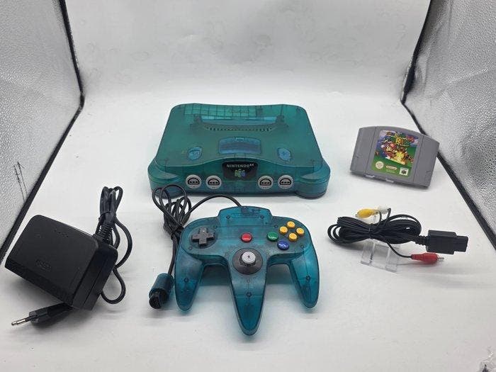 Nintendo - Nintendo 64 - N64 - Funtastic - Ice Blue Console, Spelcomputers en Games, Spelcomputers | Overige Accessoires