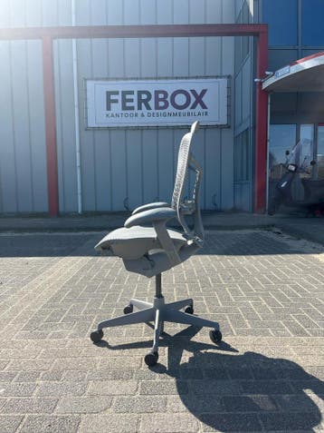 Opgeknapte Herman Miller Mirra Stoelen, Aanbieding, Verzenden, Zo goed als nieuw, Grijs, Bureaustoel