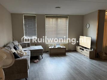Knusse flat in Dongen te ruil voor woning in Friesland, Huizen en Kamers, Friesland