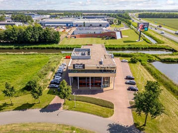 Kantoorruimte te huur Emmeloord Platinaweg 4-6, Huur, Kantoorruimte