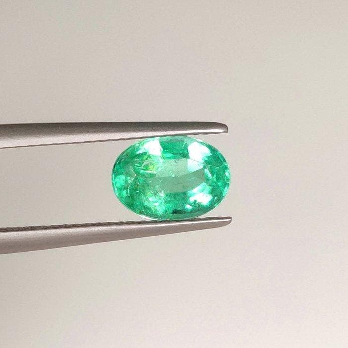 Groen Smaragd - 1.84 ct - nternational Colored Gemstone, Sieraden, Tassen en Uiterlijk, Edelstenen
