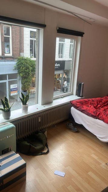 Te huur: Studio Ginnekenstraat in Breda, Noord-Brabant, Breda