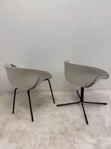 Gebruikte Max Design So Happy vergaderstoelen blauw en beige, Kantine of Aula, Ophalen of Verzenden, Gebruikt, Stoel