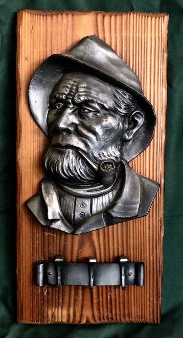 A , French , mid 20th Century , fisherman’s key holder., Antiek en Kunst