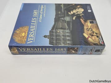 PC Big Box - Versailles 1685 - New & Sealed, Verzenden, Gebruikt
