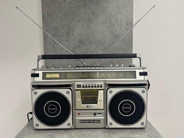 Sharp - GF-8585X Draagbare cassettespeler, Nieuw
