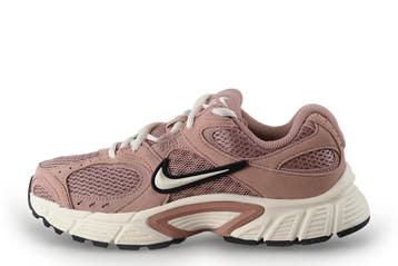 Nike Sneakers in maat 38½ Roze, Kleding | Dames, Schoenen, Overige kleuren, Verzenden, Nike, Sneakers of Gympen