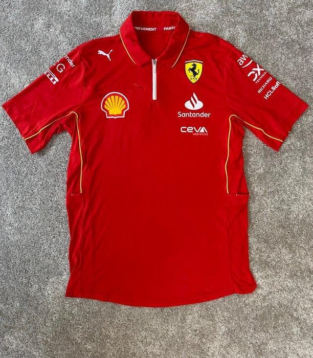 Ferrari - 2024 - Formule 1 shirt, Verzamelen, Automerken, Motoren en Formule 1