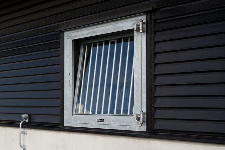 Stalraam voor paardenstallen | Stalramen | Stalluiken, Dieren en Toebehoren, Stalling en Weidegang, Stalling, Toebehoren, 4 paarden of pony's of meer