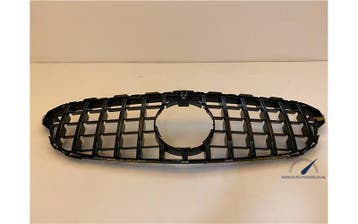 Mercedes C Klasse W205 GT Grill Zwart Met Camera Gat, Ophalen of Verzenden, Nieuw, Voor, Mercedes-Benz