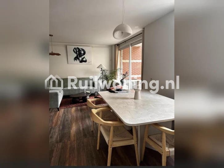 2-kamer flat in Zaandam, 68 m², Huizen en Kamers, Woningruil, Amsterdam