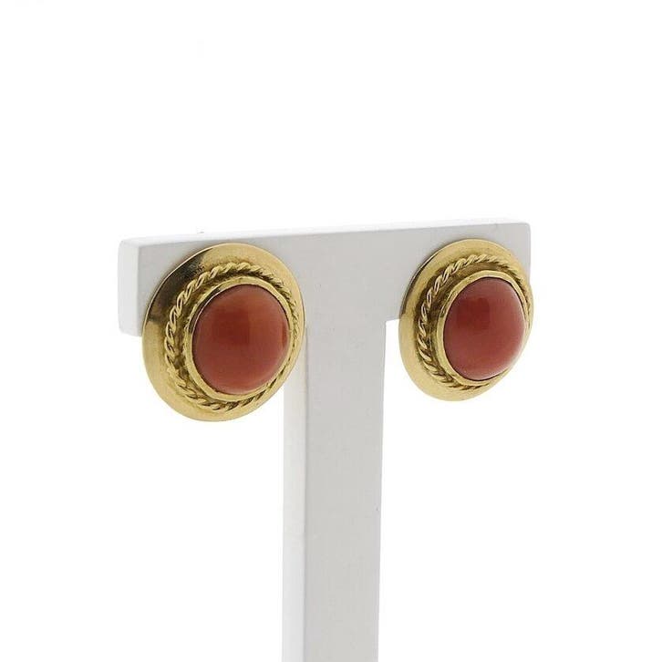 Gouden oorclips met bloedkoraal. (Oorbellen), Sieraden, Tassen en Uiterlijk, Oorbellen, Overige kleuren, Gebruikt, Met edelsteen