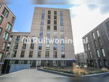 Modern appartement met uitzicht, lift en privé garage