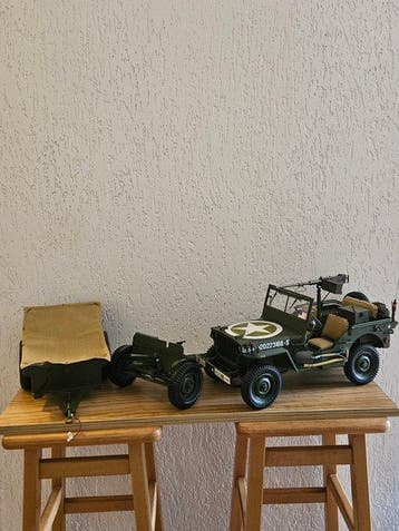 Hachette 1:8 - Model militair voertuig (3) - Jeep willys, Nieuw
