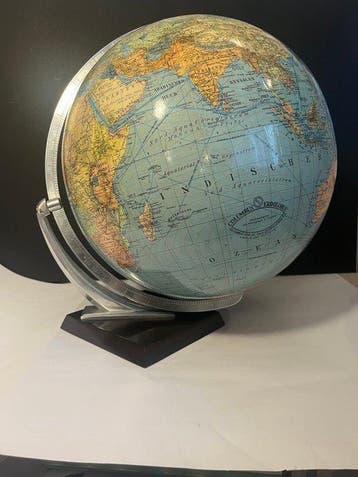 Terrestrial table globe - w. kaden - Paul Oestergard -