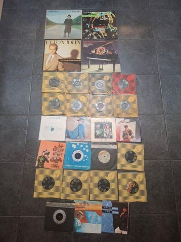 Elton John - Collection of 23 Excellent 7 Singles + 3 x 12, Nieuw in verpakking