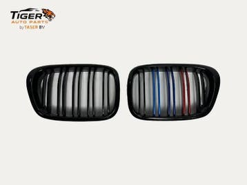 BMW E39 Grill Set Zwart M-Kleuren 1996-2000, Nieuw, Voor, BMW, Motorkap