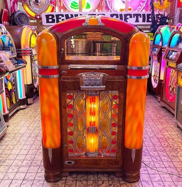 Wurlitzer 800 Jukebox 1940 - Gerestaureerd, Ophalen, Gebruikt