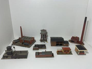 Kibri, Faller, Vollmer H0 - Modeltreingebouwen (9) -, Hobby en Vrije tijd, Modeltreinen | H0, Nieuw