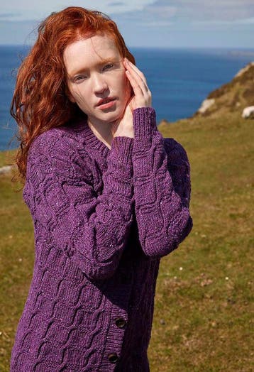 Breipatroon Damesvest Aoife met kabelmotief in Donegal Twe, Ophalen of Verzenden, Nieuw