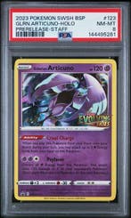 Staff Galarian Articuno (SWSH 123) PSA 8, Ophalen of Verzenden, Nieuw