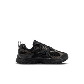 Nike V5 RNR Sneakers Kids Zwart - 32, Ophalen of Verzenden, Nieuw