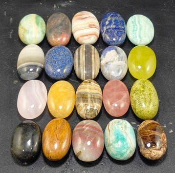 Geneeskrachtige stenen, Rhodonite, Jade, Lepidolite,