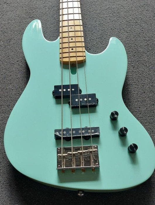 Sire Marcus Miller - U5+ shortscale mintgreen - -, Muziek en Instrumenten, Snaarinstrumenten | Gitaren | Akoestisch