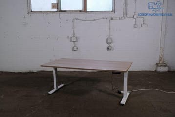 Zit-Sta Bureau Robson Eiken Wit Frame Restpartij Elektrisch, Zit-sta bureau, Gebruikt, Verzenden, Overige merken