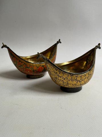 Two Kashmiri Kashkuls - Messing - India - mid. 20th century