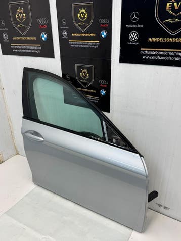 Portier 4-deurs rechts voor BMW 5-serie bj.2015 grijs A83, Auto-onderdelen, Gebruikt, Voor, BMW, Deur