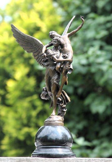 sculptuur, gloria victus - 49 cm - brons marmer