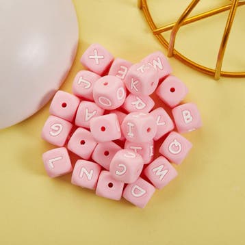 26 x Siliconen kralen alfabet 12 x 12 x 12 mm – gat 3 mm.., Ophalen of Verzenden, Nieuw, Kraal