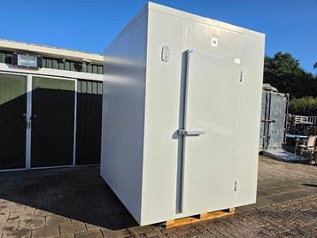 Vriescel 190 x 226 x 256 cm stekker klaar, Nieuw in verpakking, Koelen en Vriezen