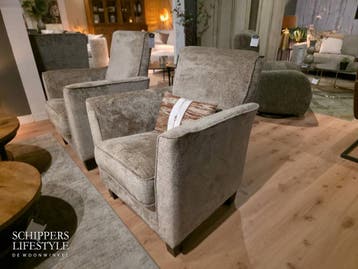 Klassieke fauteuil Valmont, Nieuw