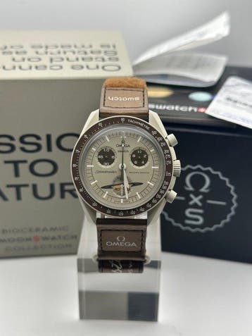 Omega x Swatch - MoonSwatch - Mission to Saturn - Zonder, Sieraden, Tassen en Uiterlijk, Horloges | Heren, Nieuw