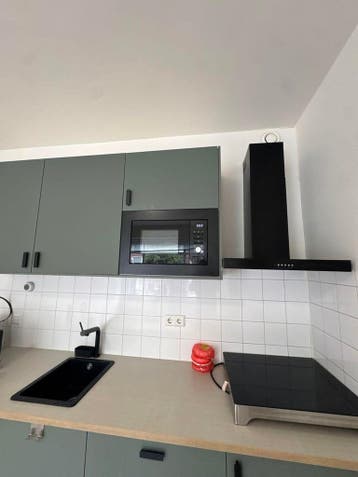 Te huur: Kamer Capadosestraat in Den Haag, Huizen en Kamers