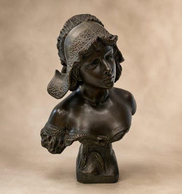 Bust of a young woman - A. Aurili - sculptuur - 30 cm -