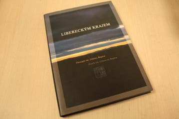 9788023938692 . Titel:  Libereckým krajem : Through the L..., Boeken, Verzenden, Nieuw