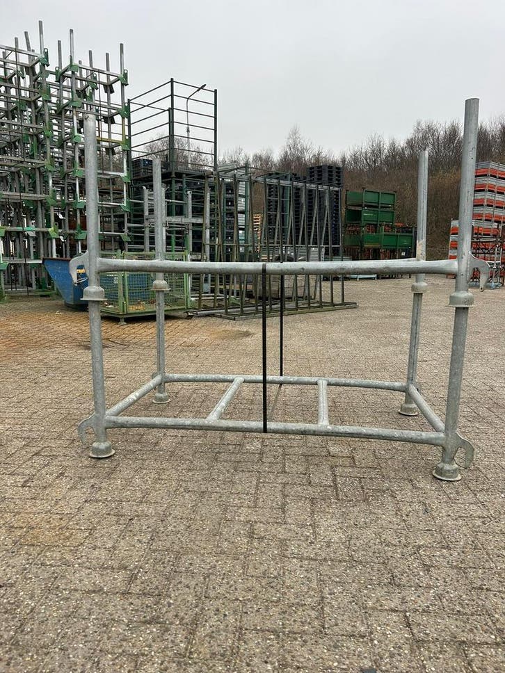 Bouwrack, stapelpallet, Stapelbaar, Bouwracks, Doe-het-zelf en Verbouw, Kratten en Dozen, 100 cm of meer, Gebruikt, Overige typen