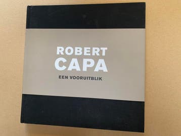 Fotografie - Robert Capa - de rauwe werkelijkheid v/d oorlog, Verzenden, Zo goed als nieuw