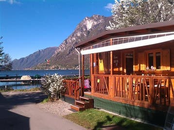Chalet DIRECT aan meer van Lugano in Porlezza Noord Italie, 2 slaapkamers, Lombardije en Merengebied, Recreatiepark, Zwembad