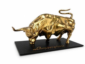 sculptuur, Aurum Bull – Inspired by Lamborghini - 10 cm -