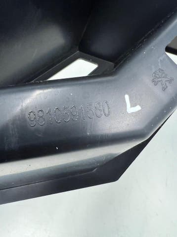 Peugeot 3008 bumpersteun links achter bj.2020 9810591580, Gebruikt, Links, Peugeot, Bumper
