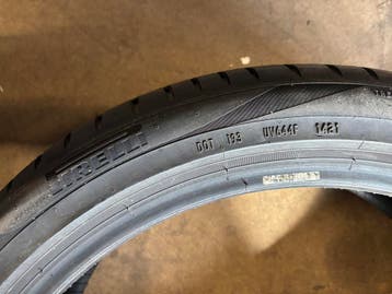 2x Pirelli Scorpion Elect AO - 235/45 R21 - 6 mm, Auto-onderdelen, Ophalen, Gebruikt, 21 inch, 235 mm