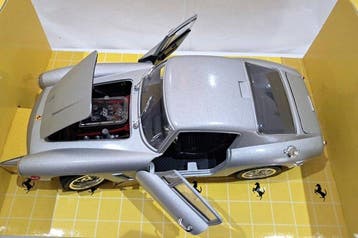 Jouef Evolution 1:18 - Model sportwagen - Ferrari 250 GT, Nieuw